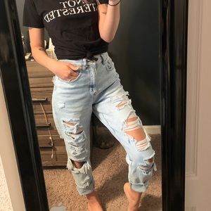 American Eagle Mom Jeans